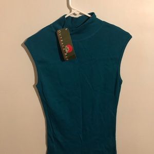 Women’s tank top blue shirt. Size large.